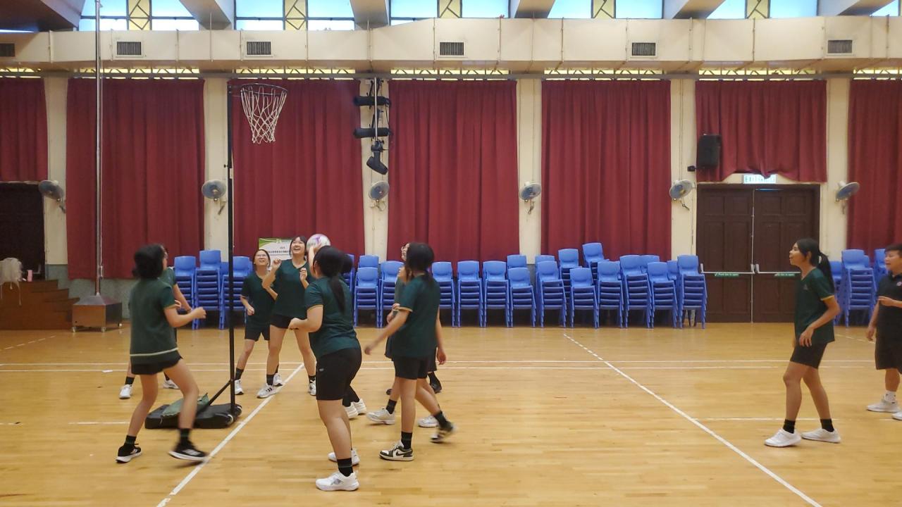 專為女生而設的投球運動