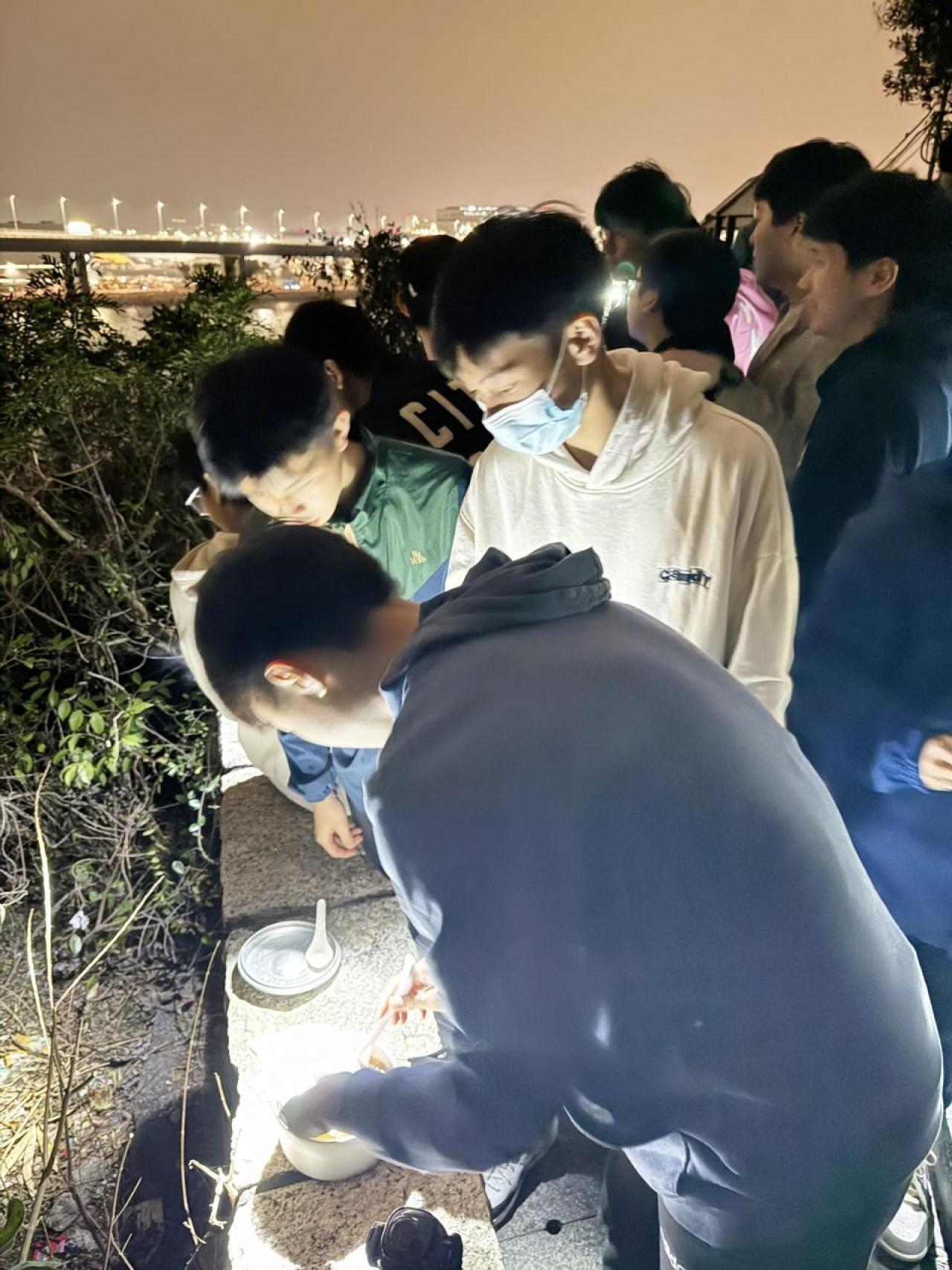 夜行，合力煮湯圓，團團圓圓 （遠境為港珠澳大穚）